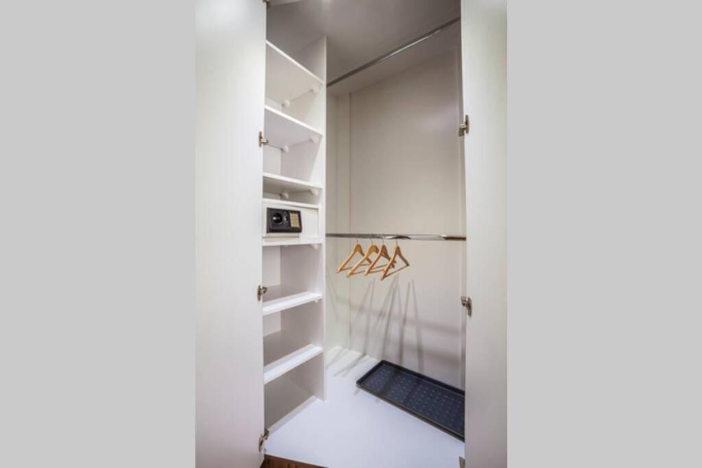 Luxury Air-Conditioned Family Apartment Spitalska Old Town Bratislava Ngoại thất bức ảnh