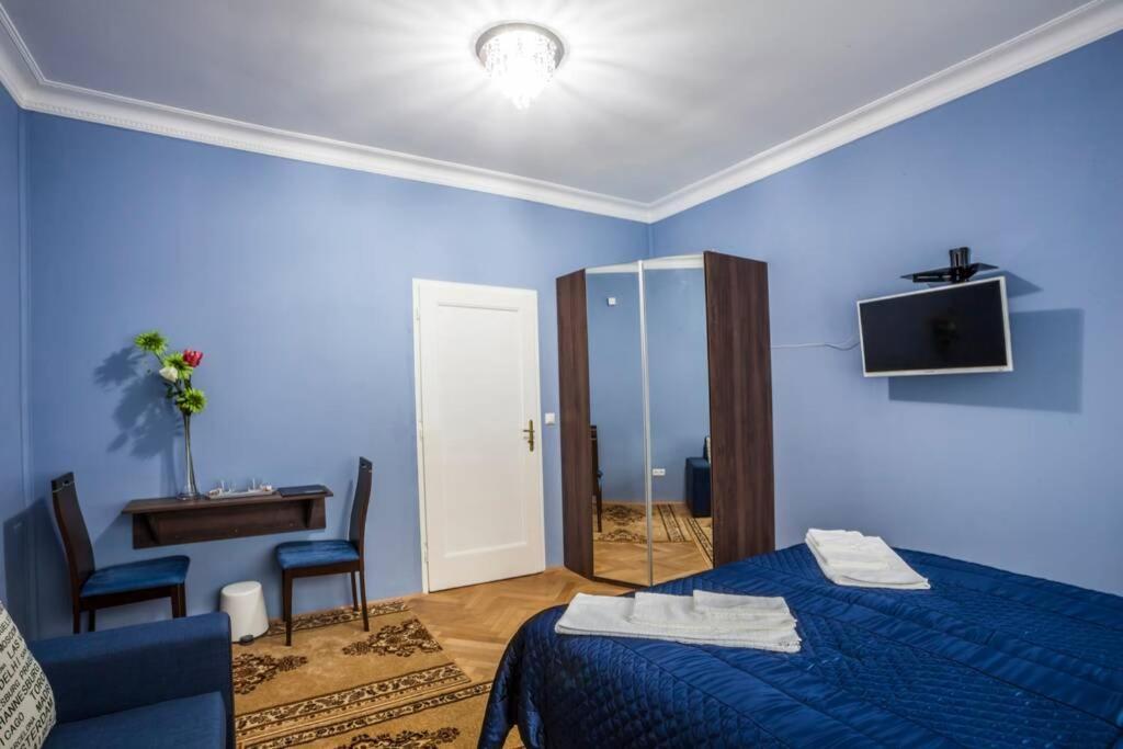 Luxury Air-Conditioned Family Apartment Spitalska Old Town Bratislava Ngoại thất bức ảnh